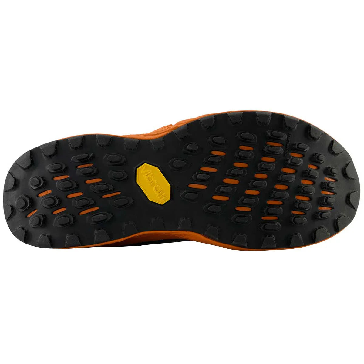 Tenis New Balance HIERRO V8 Trail Negro Naranja Hombre