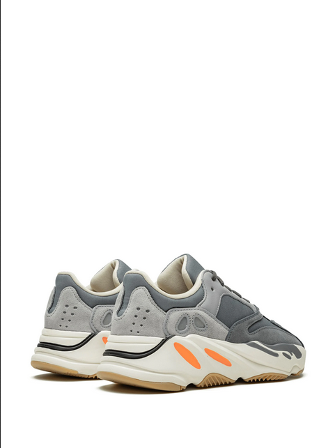 tenis Yeezy Boost 700 "Magnet