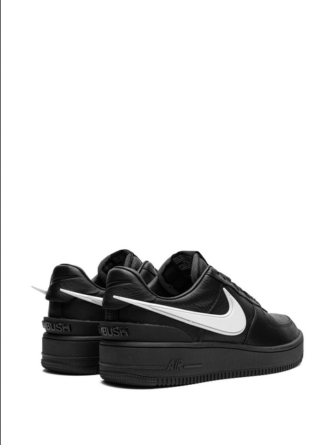 tenis Air Force 1 Low Black de Nike x Ambush