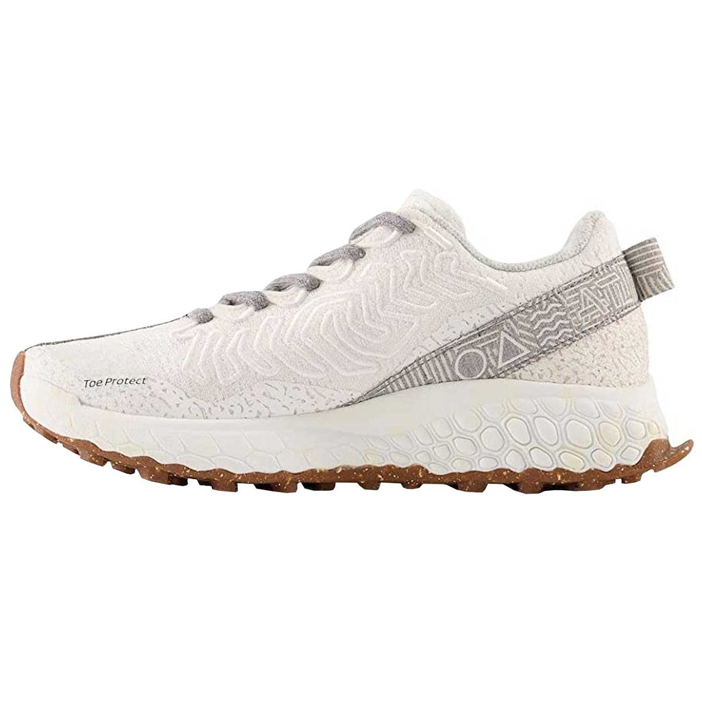 Tenis New Balance HIERRO V7 Trail Running Blanco Mujer